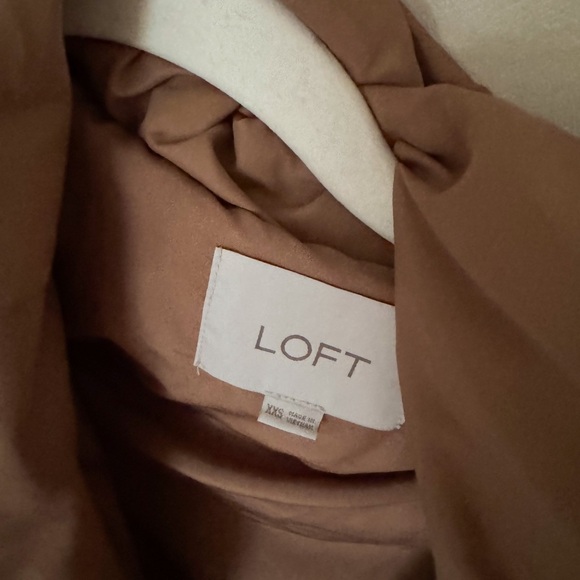 LOFT Puffer Coat - Picture 5 of 7